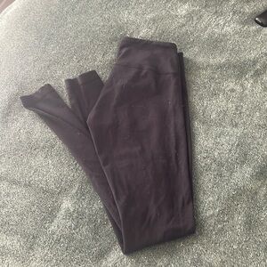 Black Lululemon wunder under